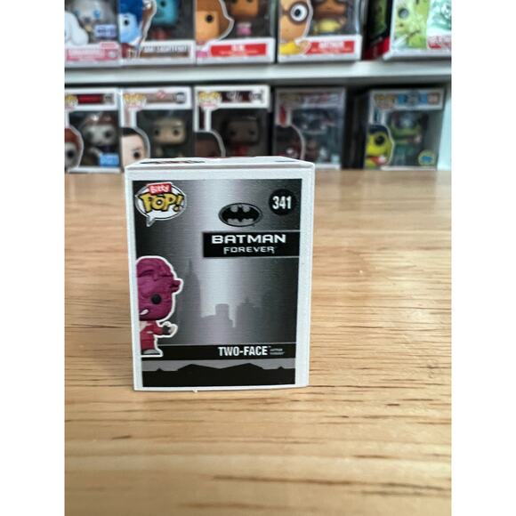 BITTY Two-Face Batman Forever Funko Pop #341 Movies DC Comics Harvey Dent Jones - Picture 3 of 6